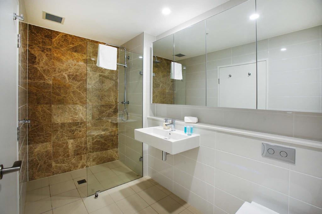 Moore To See - Modern And Spacious 3Br Zetland Apartment With Views Over Moore Park 시드니 외부 사진